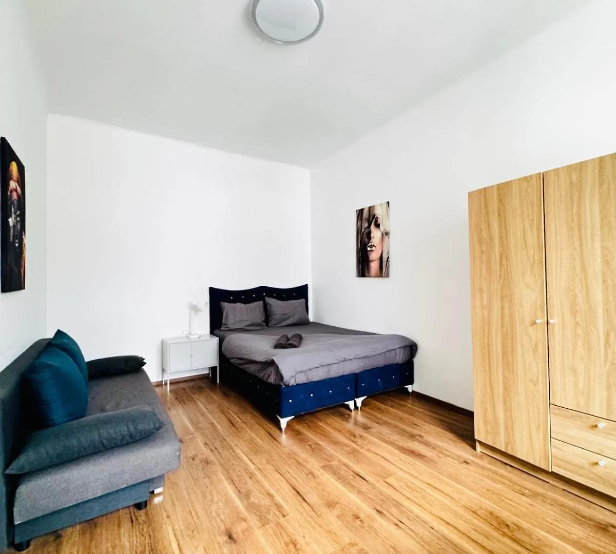 Stylih & Spacious Studio Close To Augarten Park Vienna Apartment